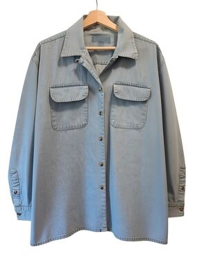 Light Blue Denim Shirt Jacket - Soft Cotton. Cute, Oversized Features!